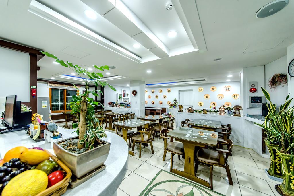 Jeju Hue Pension Seogwipo Exterior foto