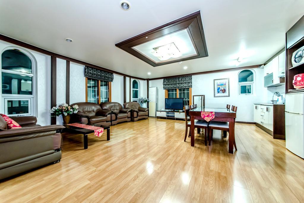 Jeju Hue Pension Seogwipo Exterior foto